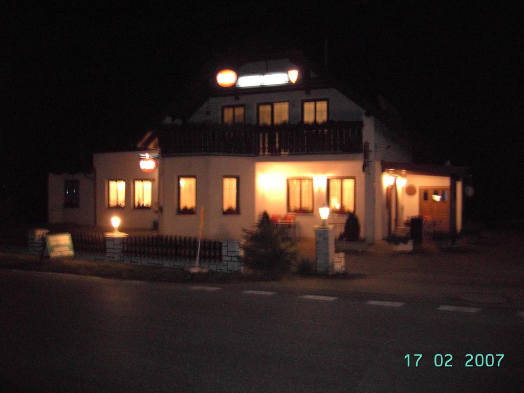 Pension Všeruby Exterior foto